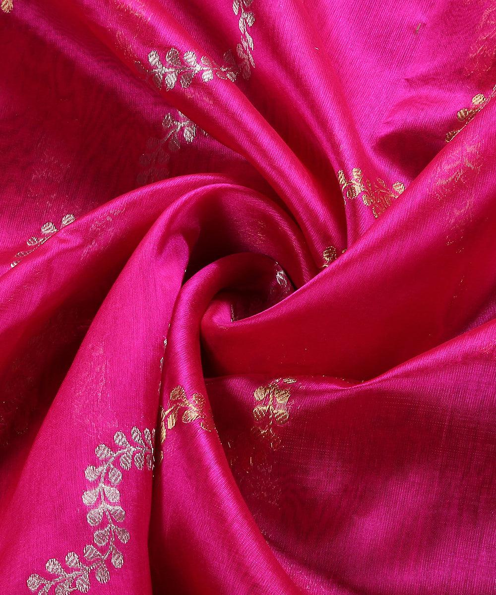 Rani_Pink_Handloom_Pure_Chanderi_Silk_Dupatta_With_Sona_Rupa_Jaal_WeaverStory_05