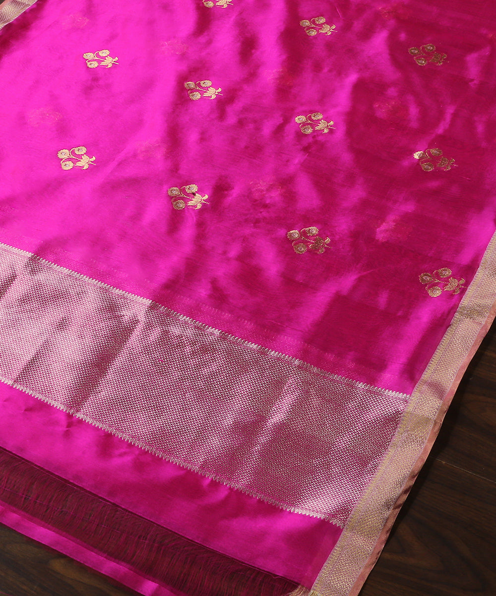 Handloom_Rani_Pink_Pure_Chanderi_Silk_Dupatta_With_Three_Flower_Meena_Motifs_WeaverStory_03