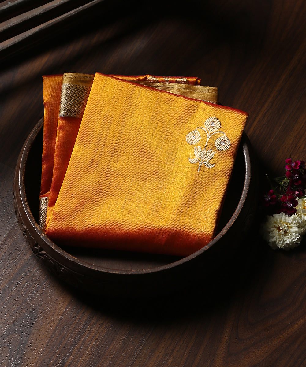 Mustard_Double_Shade_Handloom_Pure_Chanderi_Silk_Dupatta_With_Lotus_And_Three_Flower_Booti_WeaverStory_01