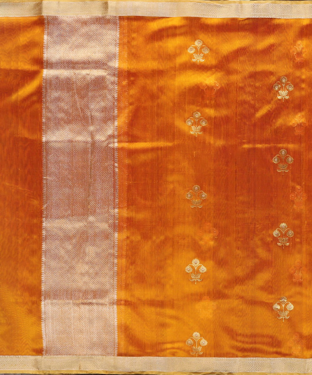 Mustard_Double_Shade_Handloom_Pure_Chanderi_Silk_Dupatta_With_Lotus_And_Three_Flower_Booti_WeaverStory_02