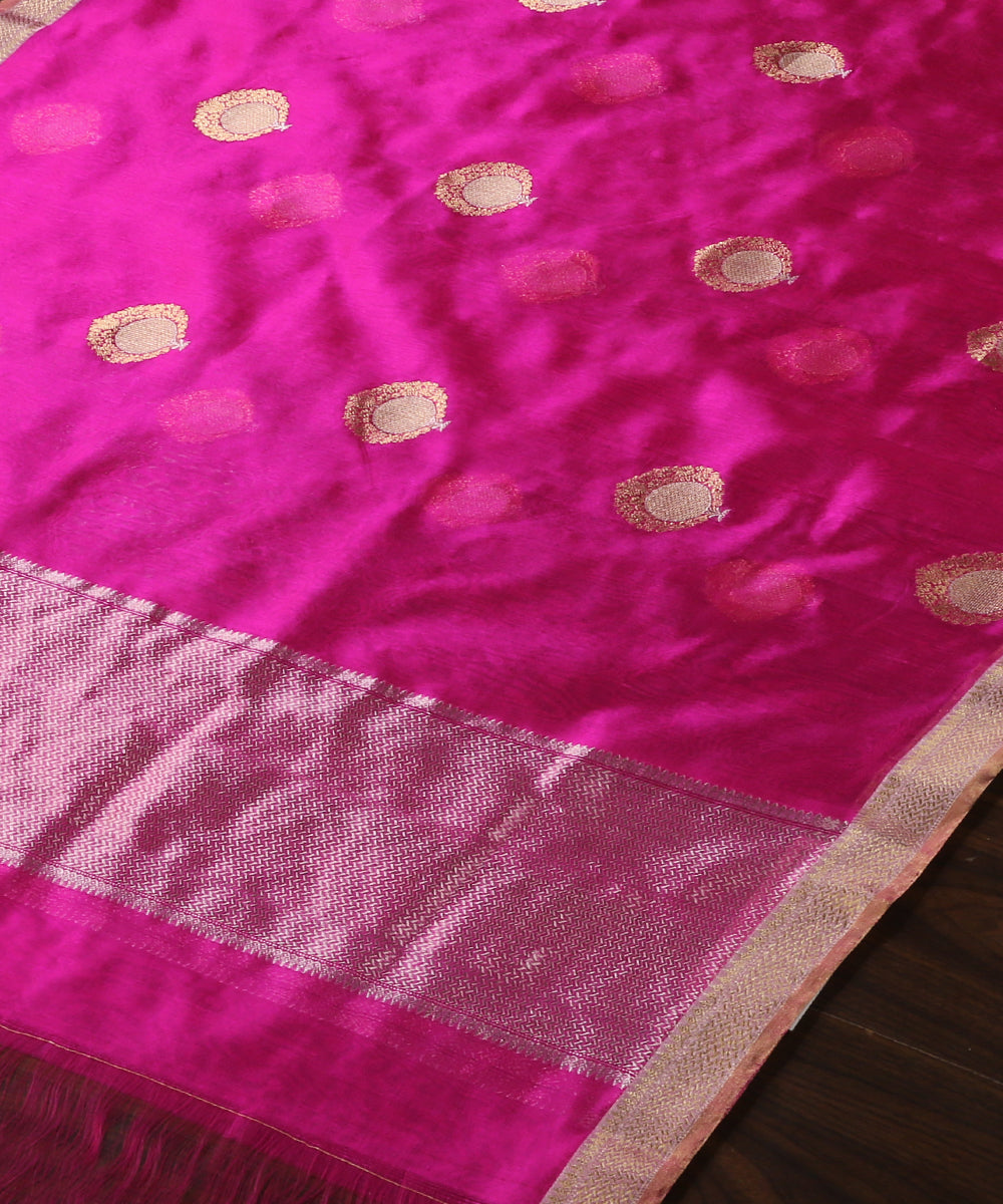 Rani_Pink_Handloom_Pure_Chanderi_Silk_Dupatta_With_Lotus_And_Anar_Motifs_WeaverStory_03