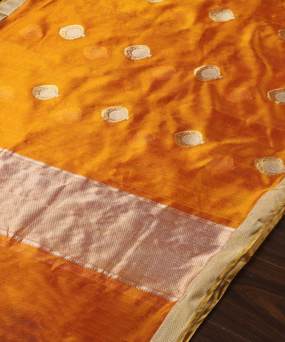 Handloom_Mustard_Double_Shade_Pure_Chanderi_Silk_Dupatta_With_Lotus_And_Anar_Motifs_WeaverStory_03