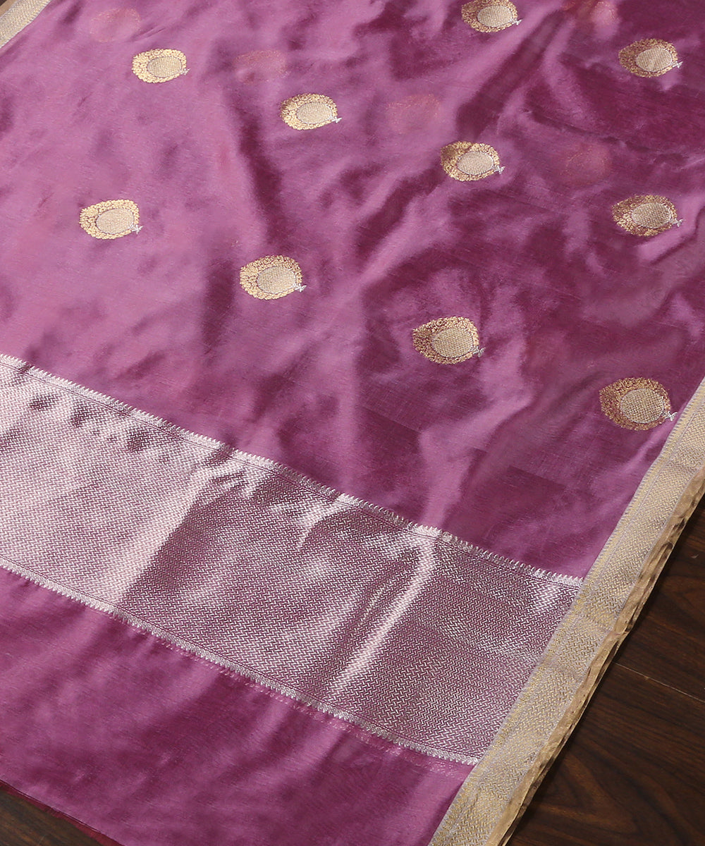 Mauve_Handloom_Pure_Chanderi_Silk_Dupatta_With_Zari_Border_Dupatta_WeaverStory_03