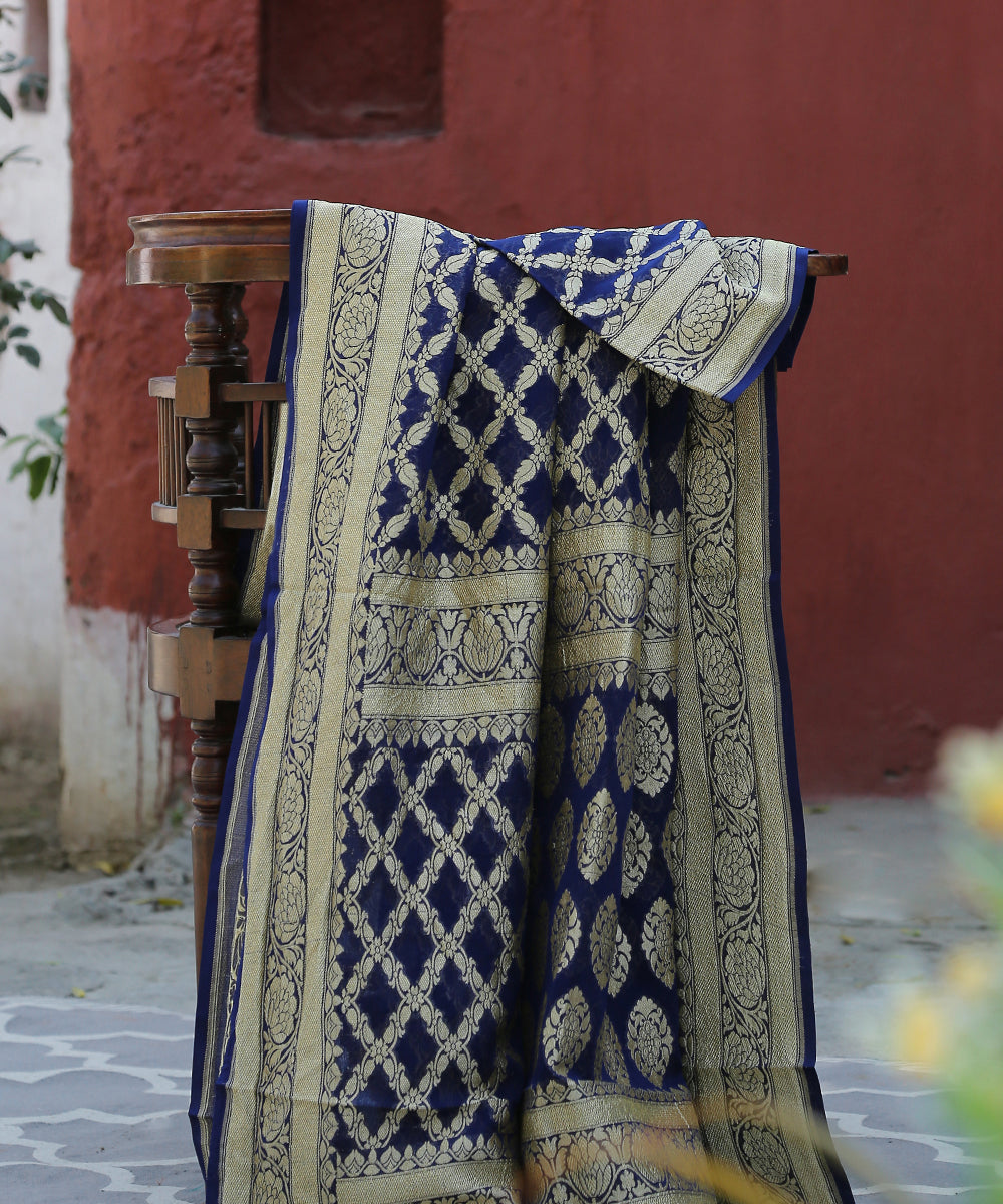 Navy_Blue_Handloom_Pure_Georgette_Banarasi_Bandhej_Dupatta_With_All_Over_Cutwork_Jaal_WeaverStory_01
