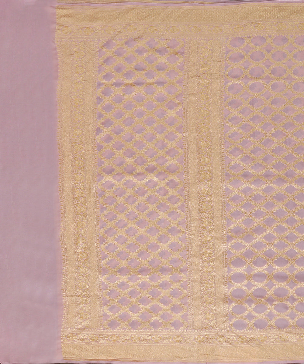 Handloom_Lavernder_Pure_Georegtte_Banarasi_Bandhej_Dupatta_With_Zari_Border_WeaverStory_02