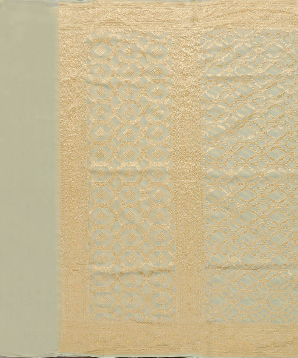 Light_Green_Handloom_Pure_Georegtte_Banarasi_Bandhej_Dupatta_WeaverStory_02