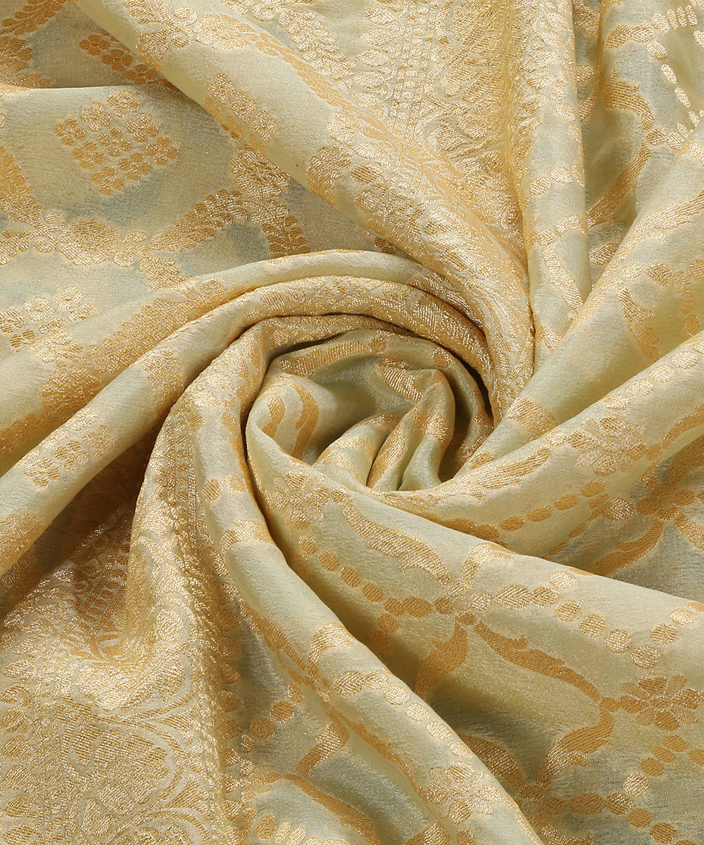 Light_Green_Handloom_Pure_Georegtte_Banarasi_Bandhej_Dupatta_WeaverStory_05