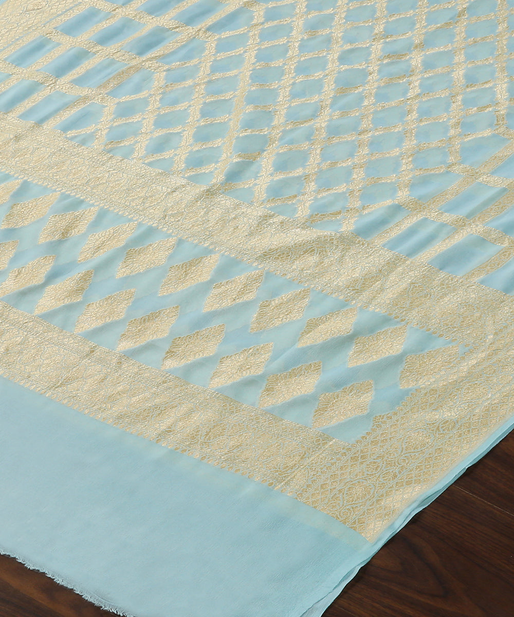Handloom_Sky_Blue_Pure_Georegtte_Banarasi_Bandhej_Dupatta_With_Cutwork_Jaal_WeaverStory_03