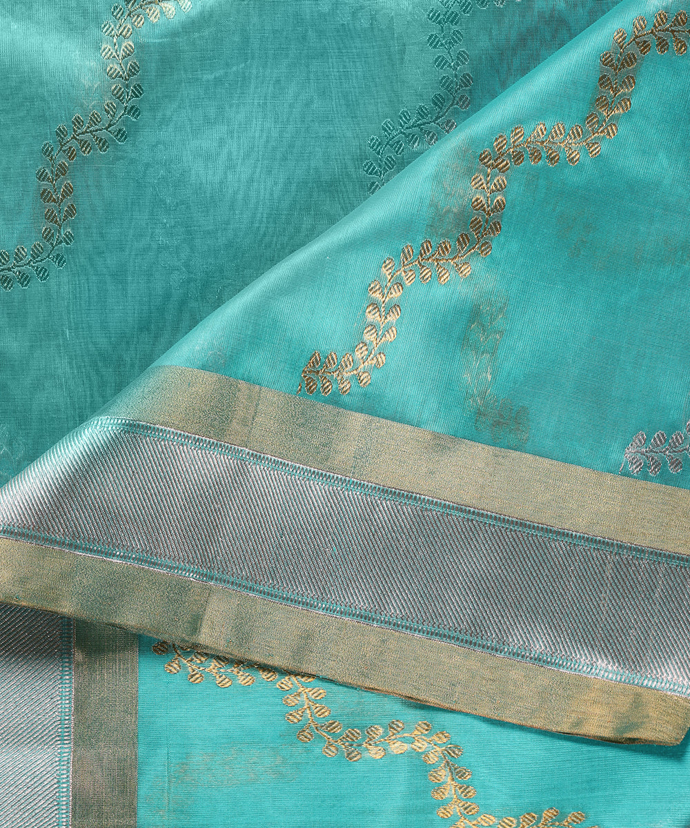 Handloom_Sky_Blue_Pure_Chanderi_Silk_Dupatta_With_Three_Flower_Meena_Booti_WeaverStory_04