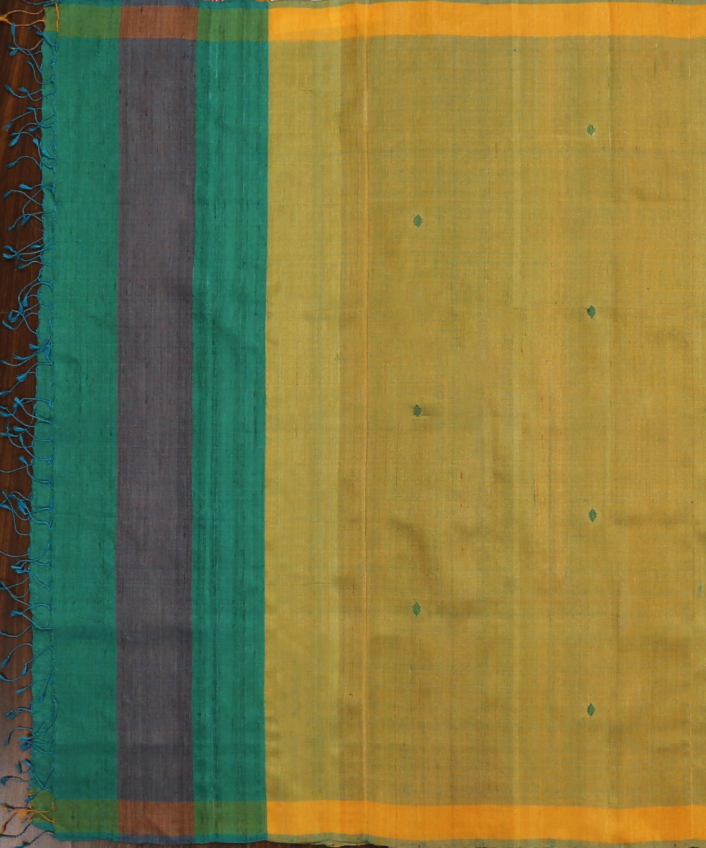 Handloom_Olive_Pure_Tussar_Silk_Dupatta_With_Diamond_Booti_And_Teal_Pallu_Border_WeaverStory_02