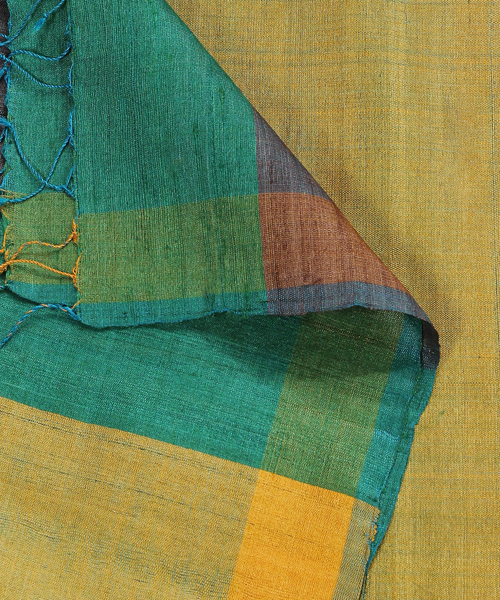 Handloom_Olive_Pure_Tussar_Silk_Dupatta_With_Diamond_Booti_And_Teal_Pallu_Border_WeaverStory_04