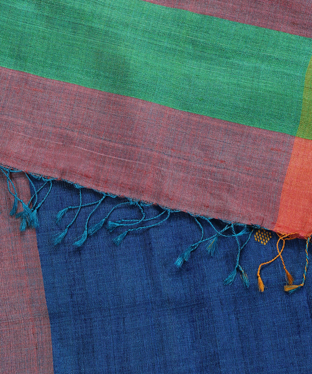Blue_Handloom_Pure_Tussar_Silk_Dupatta_With_Diamond_Booti_And_Purple_Pallu_Border_WeaverStory_04