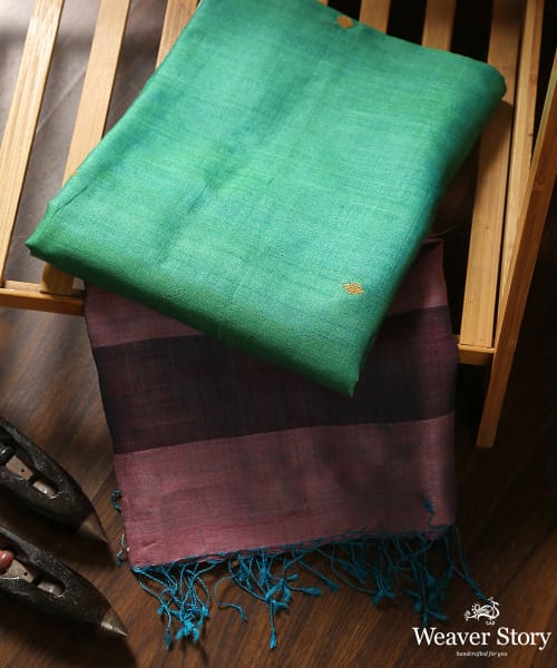 Green_Handloom_Pure_Tussar_Silk_Dupatta_With_Diamond_Booti_And_Olive_Green_Border_WeaverStory_01