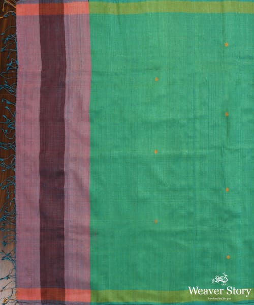 Green_Handloom_Pure_Tussar_Silk_Dupatta_With_Diamond_Booti_And_Olive_Green_Border_WeaverStory_02