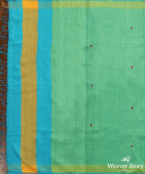Green_Handloom_Pure_Tussar_Silk_Dupatta_With_Diamond_Booti_And_Mustard_Border_WeaverStory_02