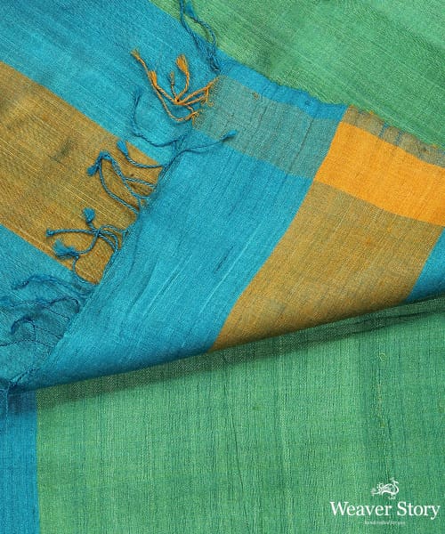 Green_Handloom_Pure_Tussar_Silk_Dupatta_With_Diamond_Booti_And_Mustard_Border_WeaverStory_04