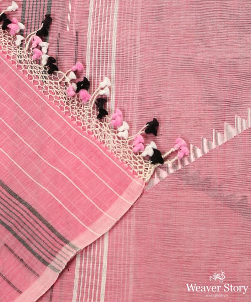 Pink_Handloom_Pure_Malmal_Dhakai_Jamdani_Dupatta_WeaverStory_04