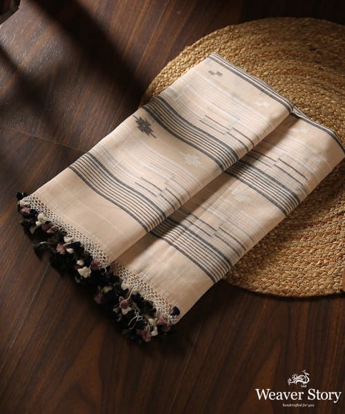 Light_Peach_Handloom_Pure_Malmal_Dhakai_Jamdani_Dupatta_WeaverStory_01