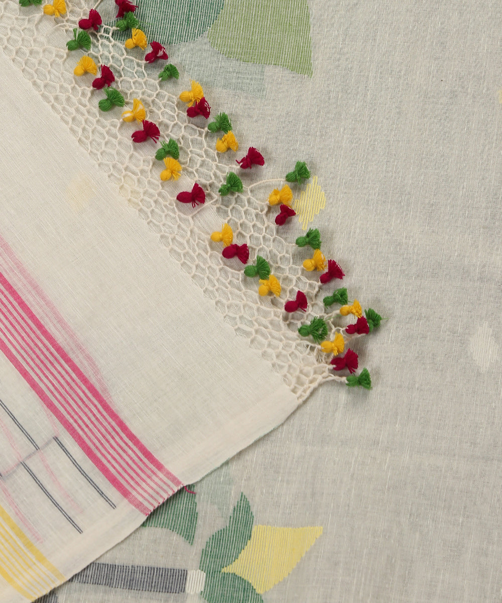 Offwhite_Handloom_Pure_Malmal_Dhakai_Jamdani_Dupatta_WeaverStory_04