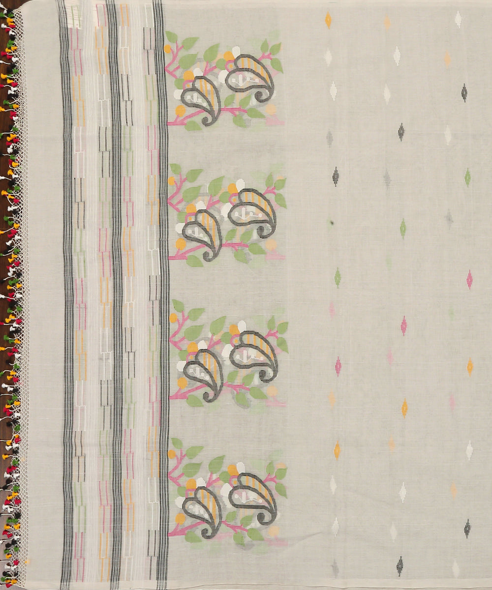 Offwhite_Handloom_Pure_Malmal_Dhakai_Jamdani_Dupatta_WeaverStory_02