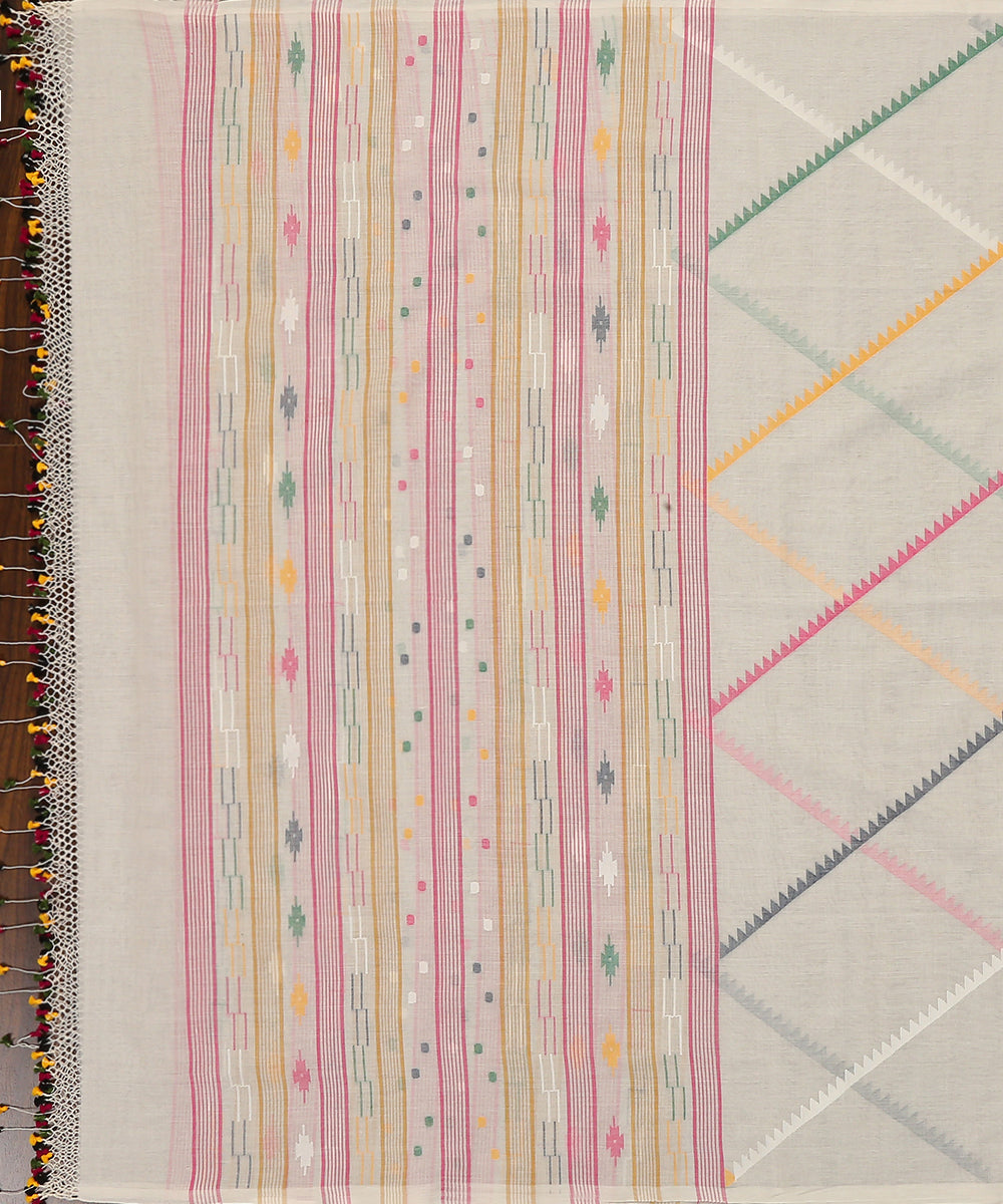 Offwhite_Handloom_Pure_Malmal_Dhakai_Jamdani_Dupatta_WeaverStory_02