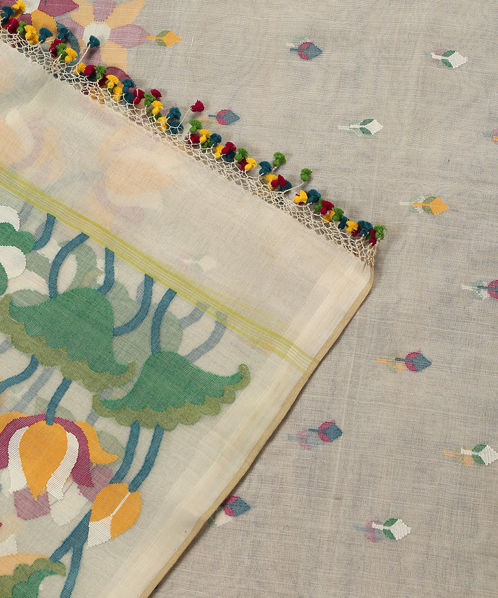 Khadi_Pure_Muslin_Dhakai_Jamdani_Dupatta_With_Lotus_Motifs_WeaverStory_04