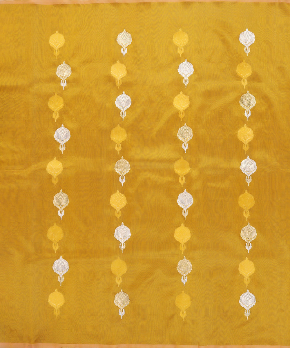 Handloom_Mustard_Pure_Kora_Silk_Banarasi_Dupatta_With_Silver_And_Gold_Kadhwa_Booti_WeaverStory_02