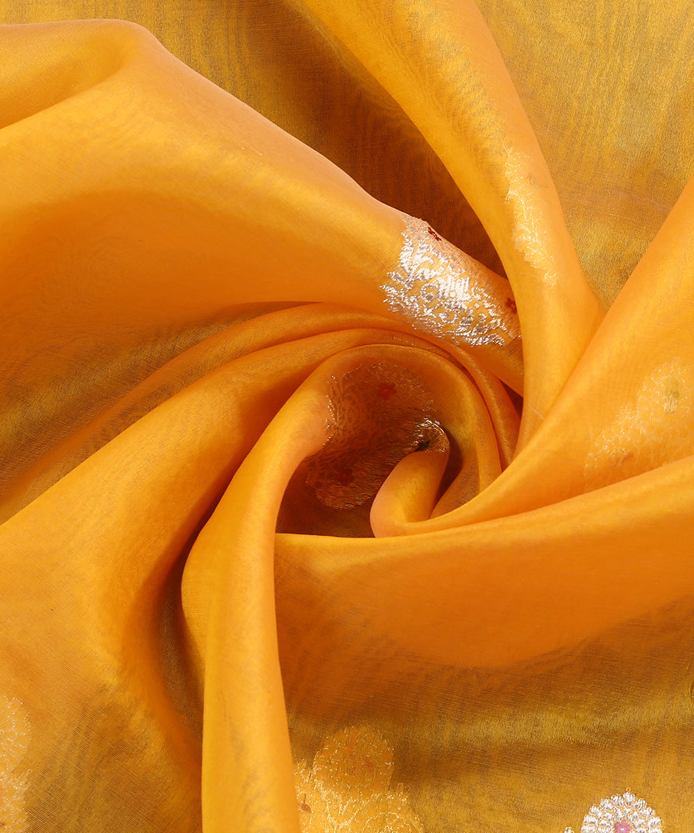 Mustard_Handloom_Pure_Kora_Silk_Banarasi_Dupatta_With_Gold_And_Meena_Kadhwa_Booti_WeaverStory_05