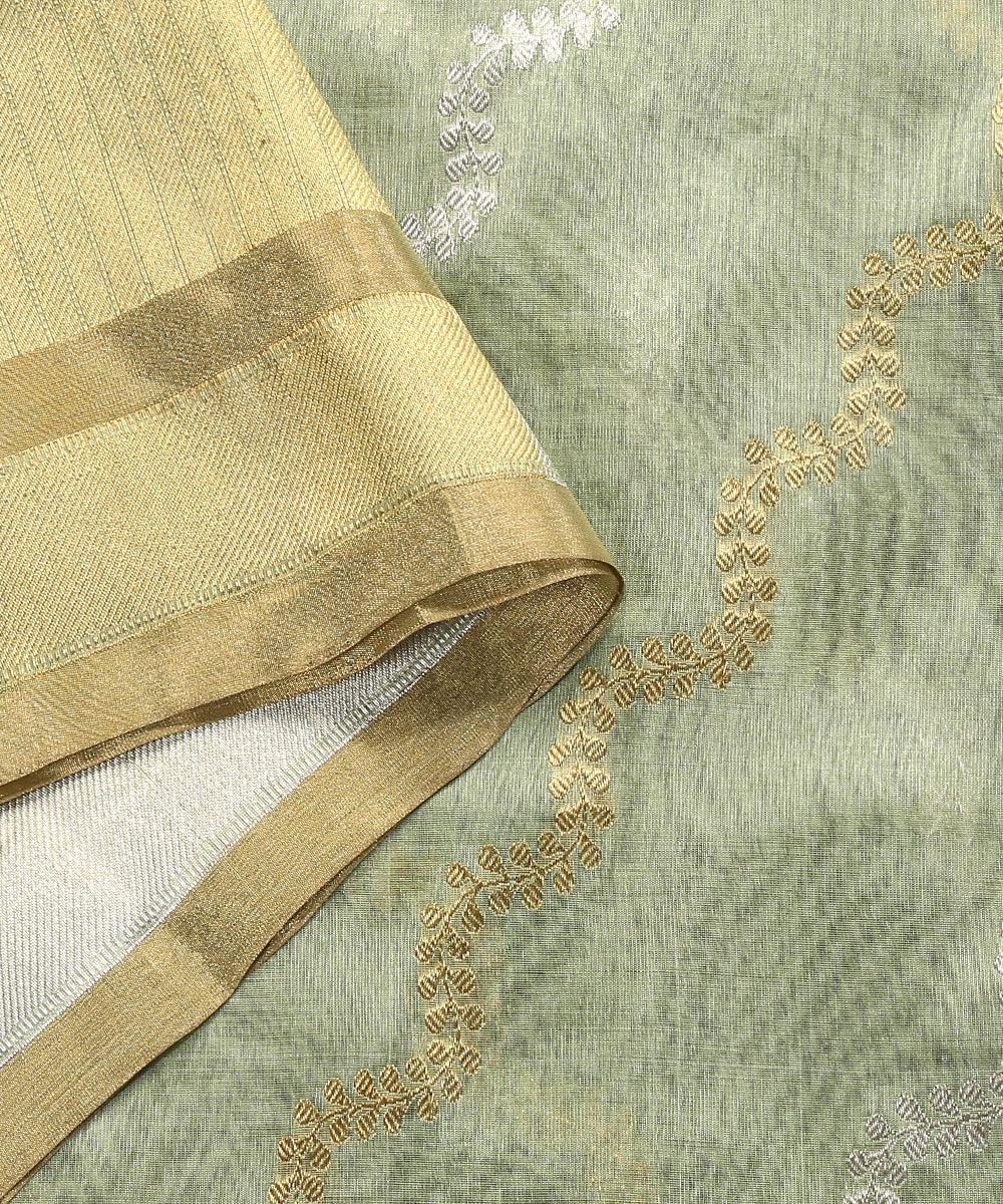Light_Pista_Green_Handloom_Pure_Chanderi_Silk_Dupatta_With_All_Over_Sona_Rupa_Jaal_WeaverStory_04