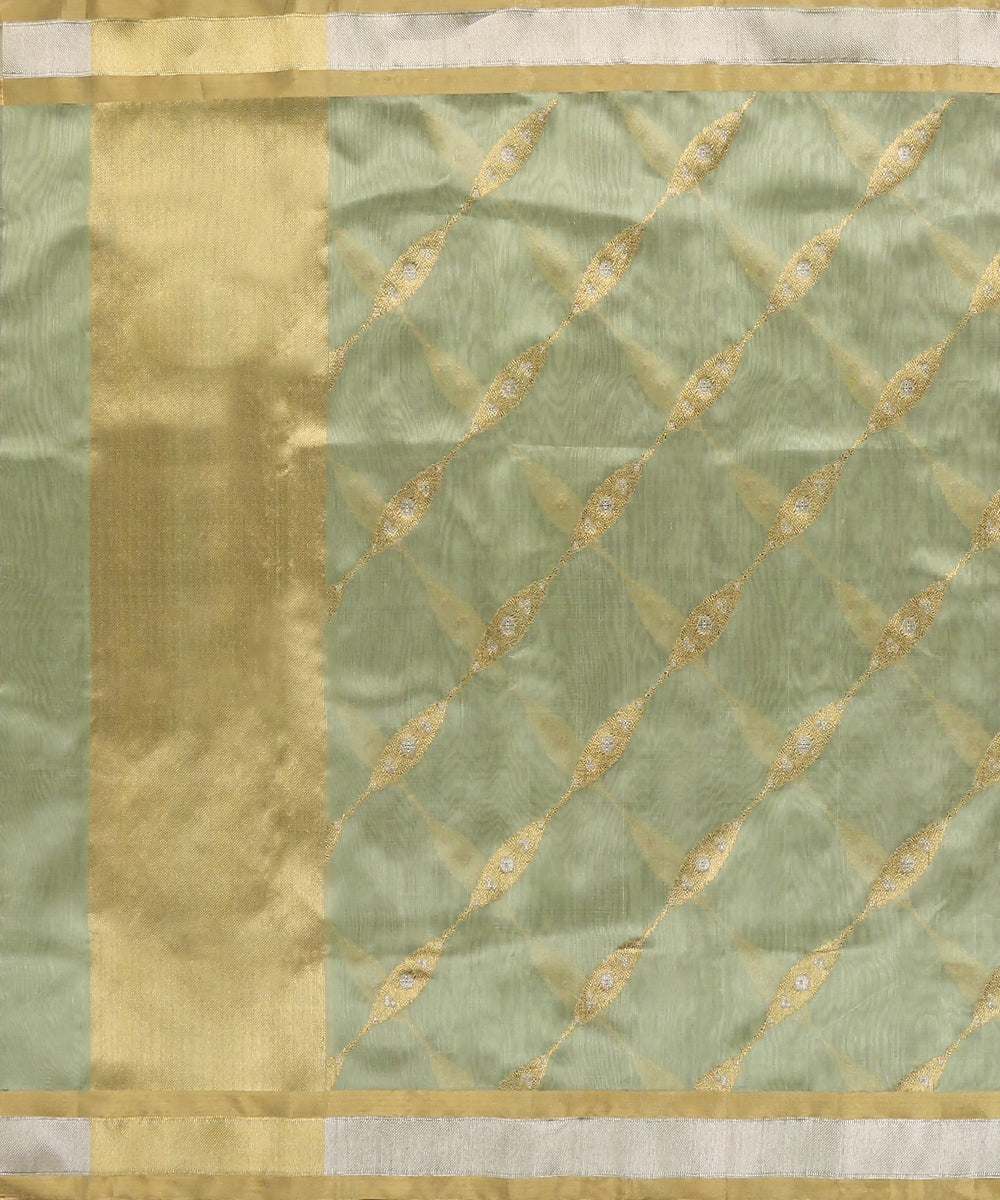 Light_Pista_Green_Handloom_Pure_Chanderi_Silk_Dupatta_With_All_Over_Golden_Jaal_WeaverStory_02