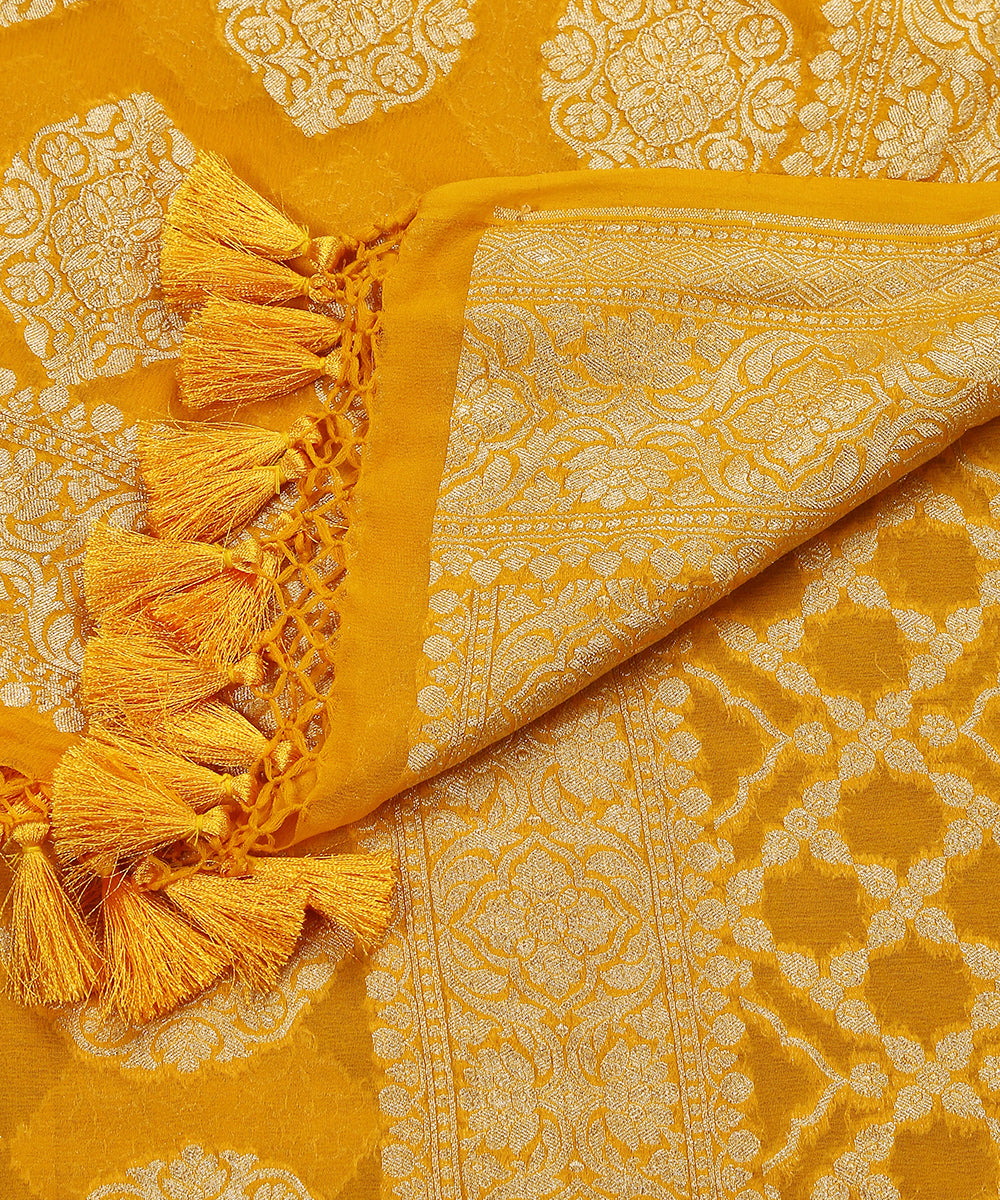 Mustard_Handloom_Pure_Georgette_Banarasi_Dupatta_With_All_Over_Cutwork_Jaal_WeaverStory_04