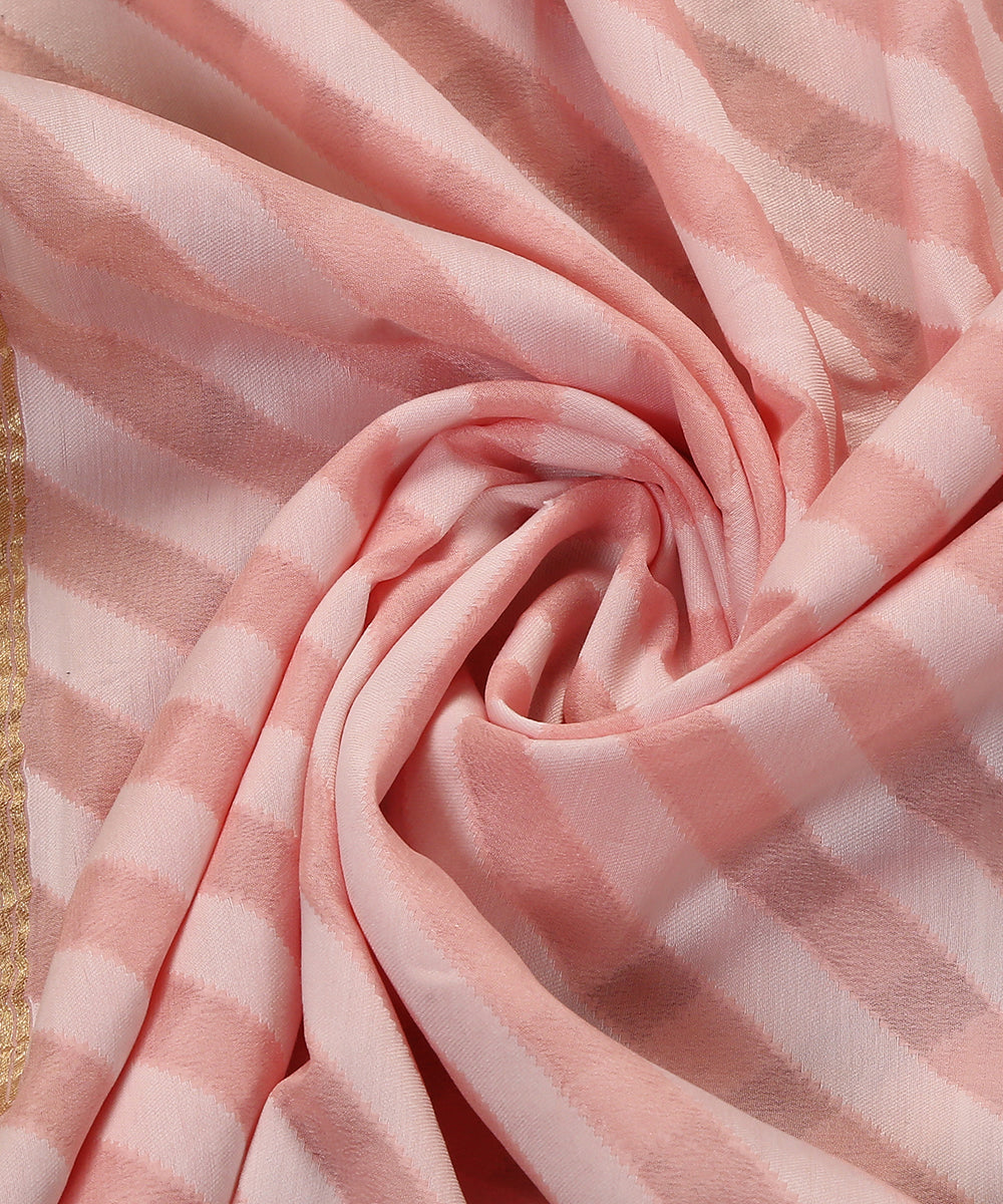 Pastel_Peach_Handloom_Pure_Georgette_Striped_Banarasi_Dupatta_With_Golden_Zari_Border_WeaverStory_05