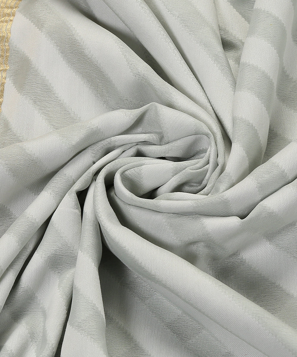 Handloom_Powder_Green_Pure_Georgette_Striped_Banarasi_Dupatta_With_Golden_Zari_Border_WeaverStory_05