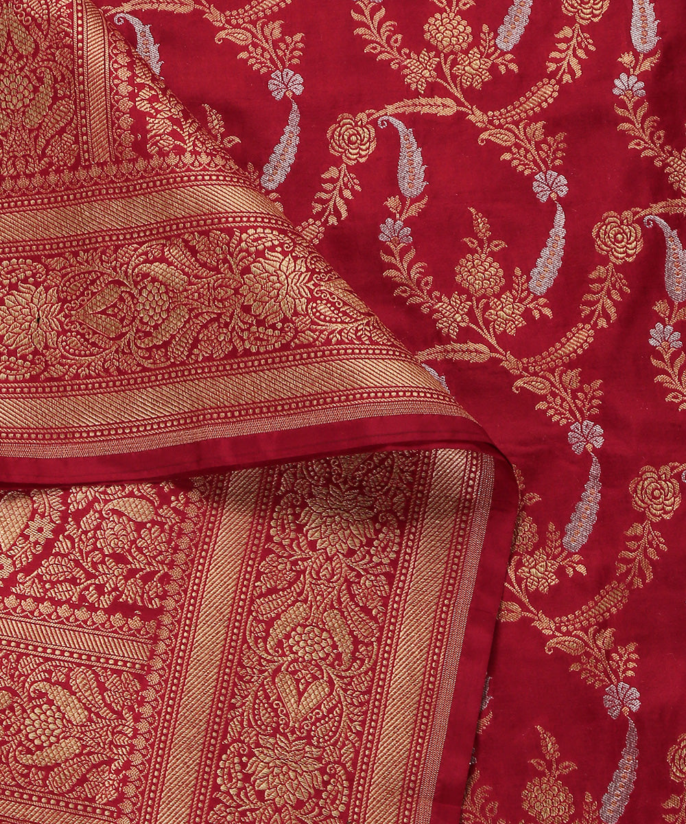 Handloom_Red_Pure_Katan_Silk_Banarasi_Dupatta_With_All_Over_Sona_Rupa_Jaal_WeaverStory_04