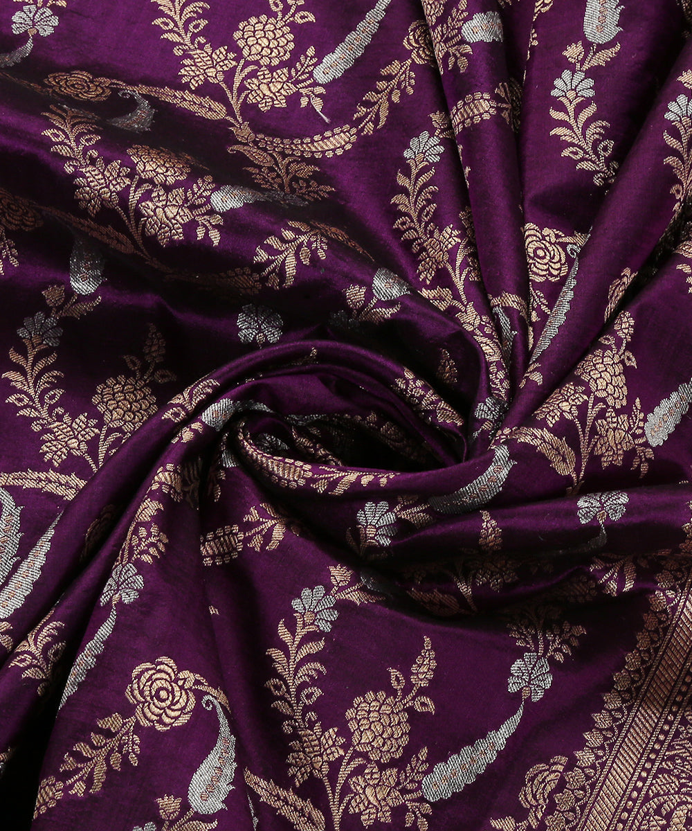Handloom_Dark_Purple_Pure_Katan_Silk_Banarasi_Dupatta_With_All_Over_Sona_Rupa_Jaal_WeaverStory_05