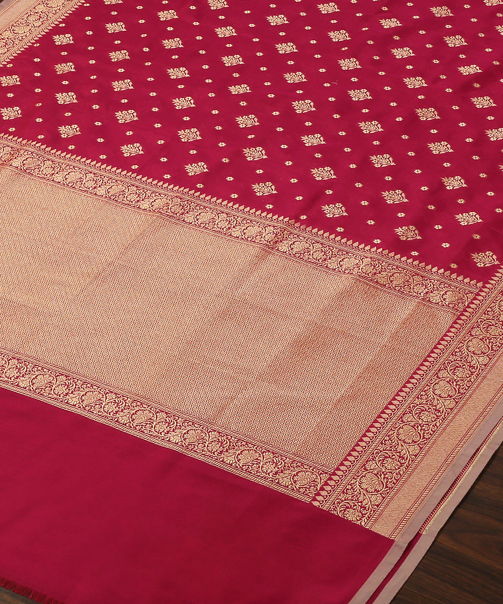 Handloom_Magenta_Pure_Katan_Georgette_Banarasi_Dupatta_With_All_Over_Border_And_Booti_WeaverStory_03