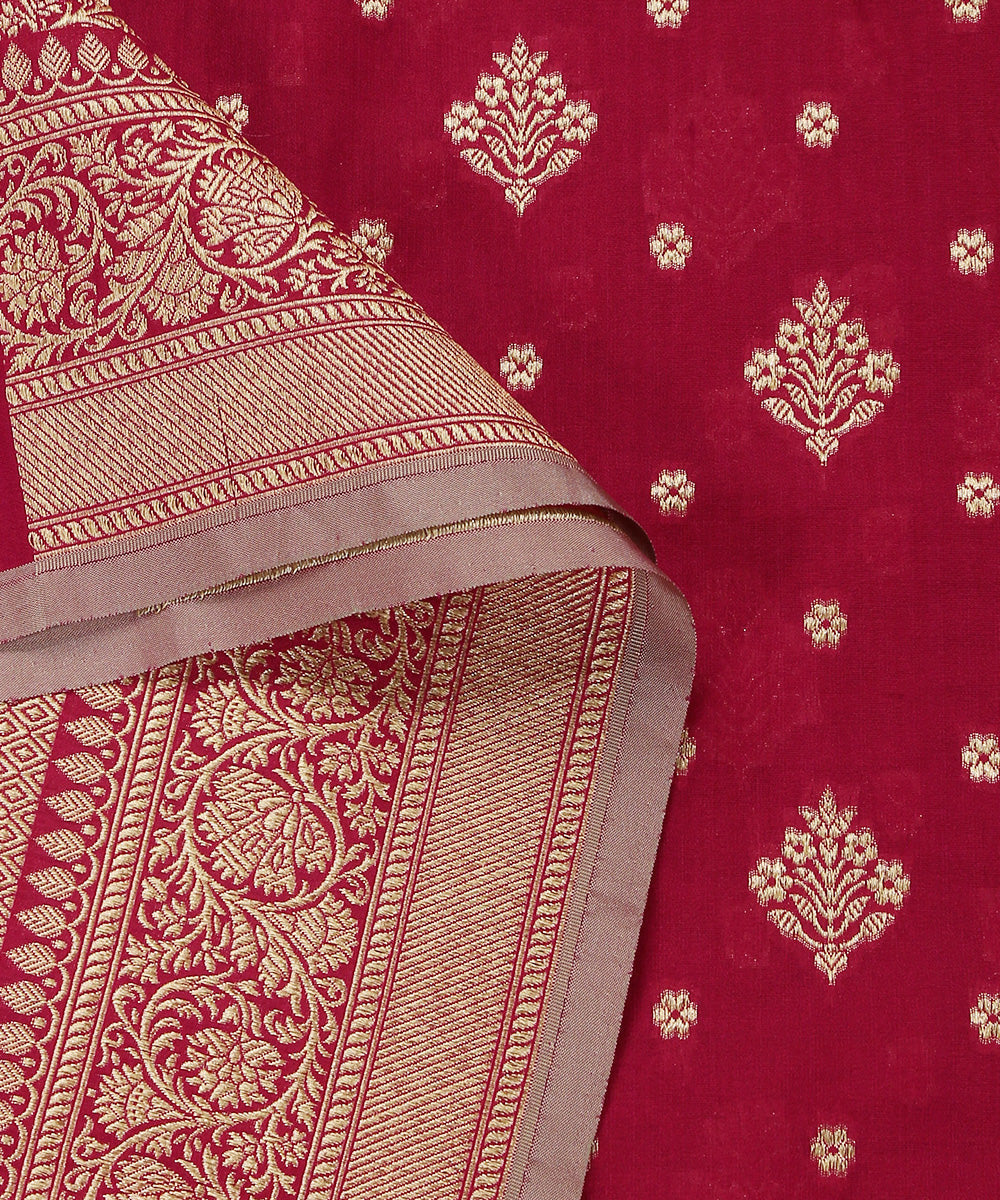 Handloom_Magenta_Pure_Katan_Georgette_Banarasi_Dupatta_With_All_Over_Border_And_Booti_WeaverStory_04
