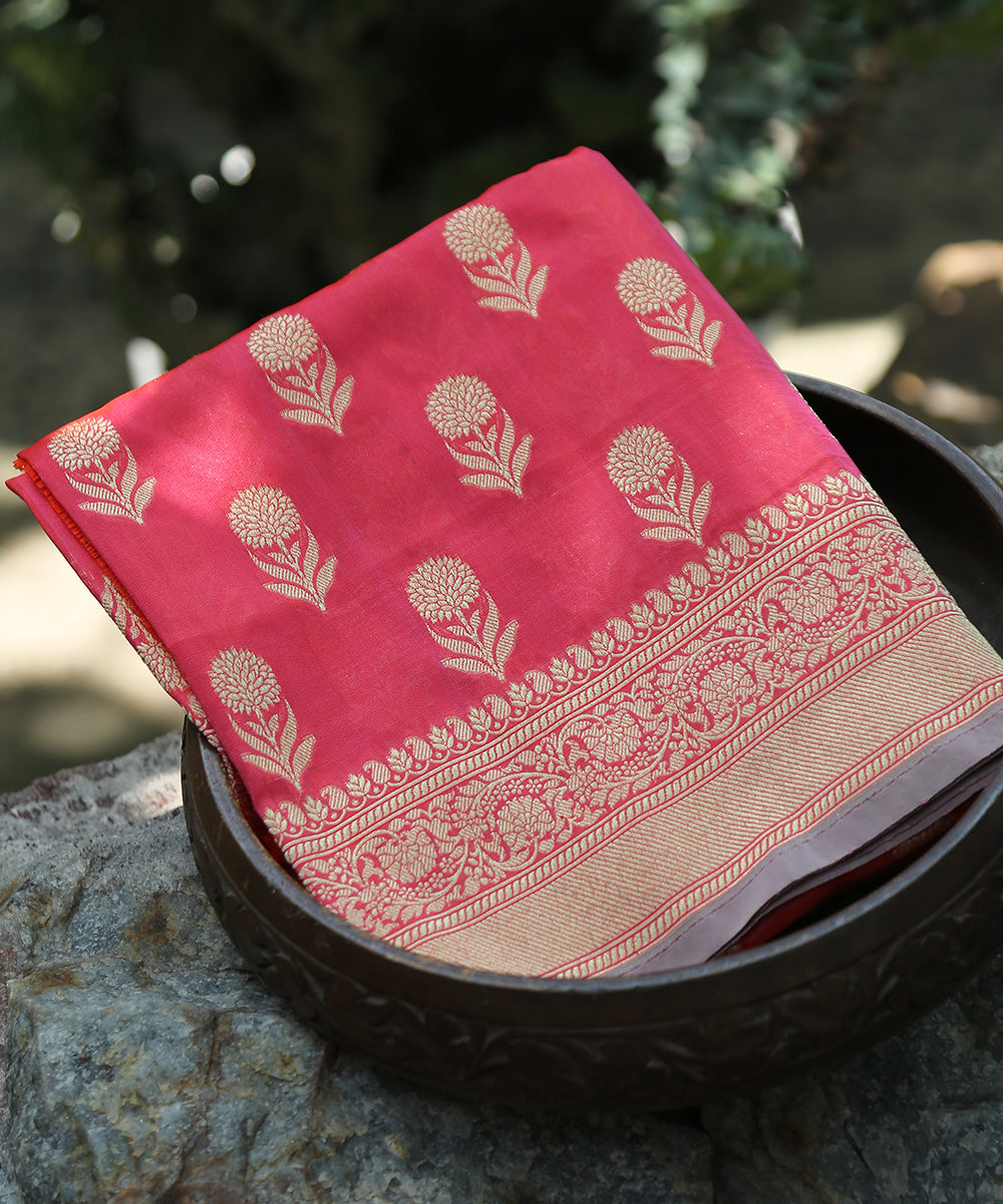 Handloom_Salmon_Pink_Pure_Katan_Georgette_Banarasi_Dupatta_With_All_Over_Cutwork_Booti_WeaverStory_01