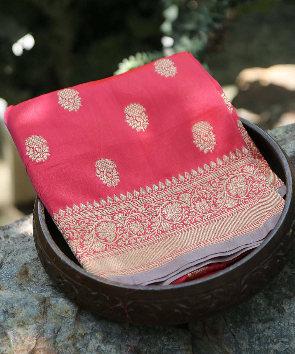 Salmon_Pink_Double_Shade_Handloom_Pure_Katan_Georgette_Banarasi_Dupatta_With_All_Over_Booti_WeaverStory_01