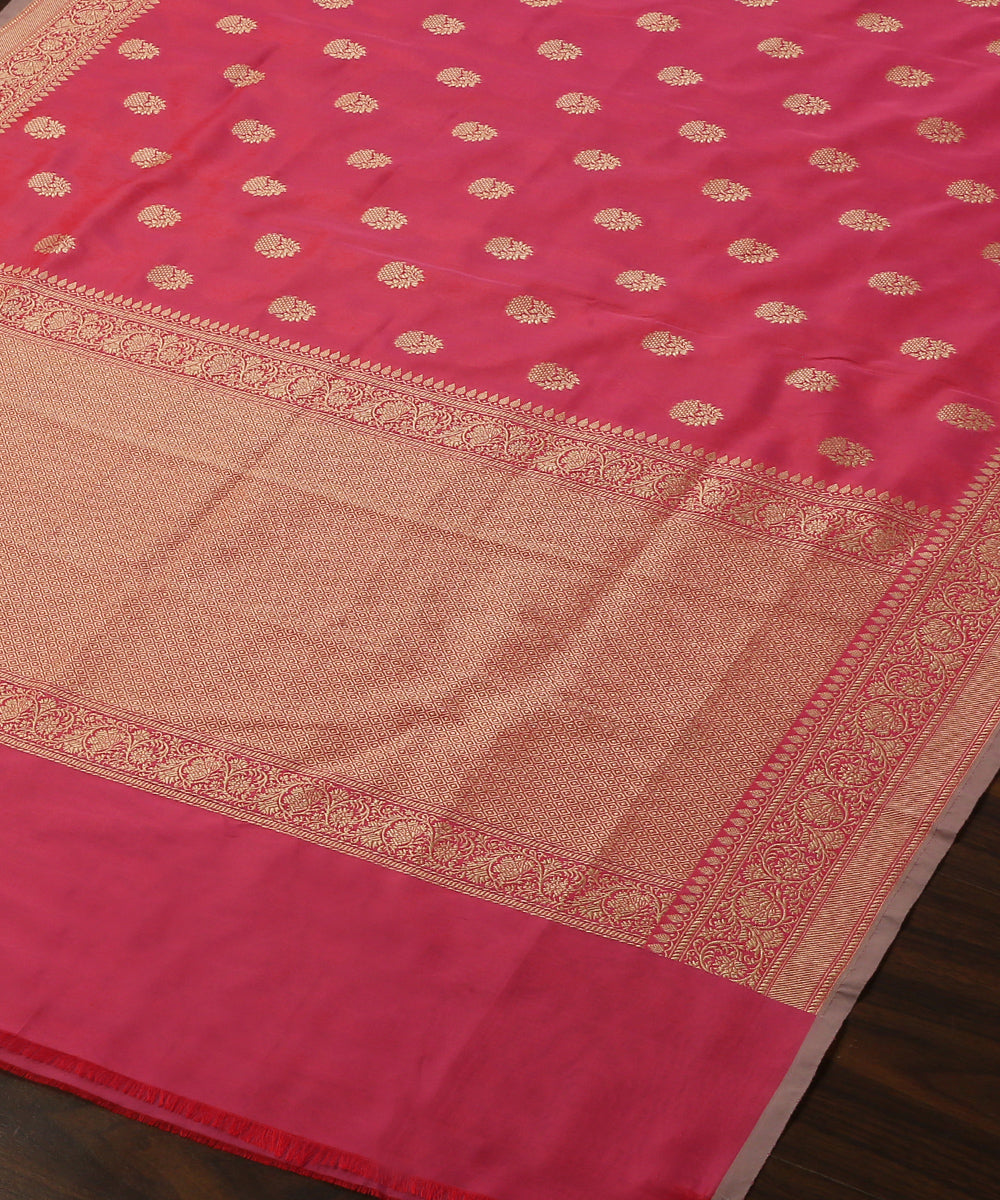 Salmon_Pink_Double_Shade_Handloom_Pure_Katan_Georgette_Banarasi_Dupatta_With_All_Over_Booti_WeaverStory_03