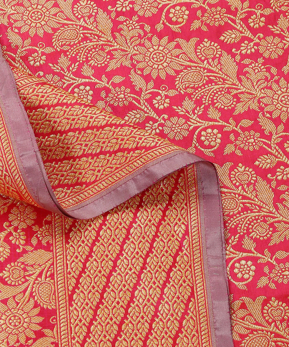 Handloom_Hot_Pink_Double_Shade_Pure_Katan_Silk_Banarasi_Kimkhab_Dupatta_With_Aada_Jaal_WeaverStory_04