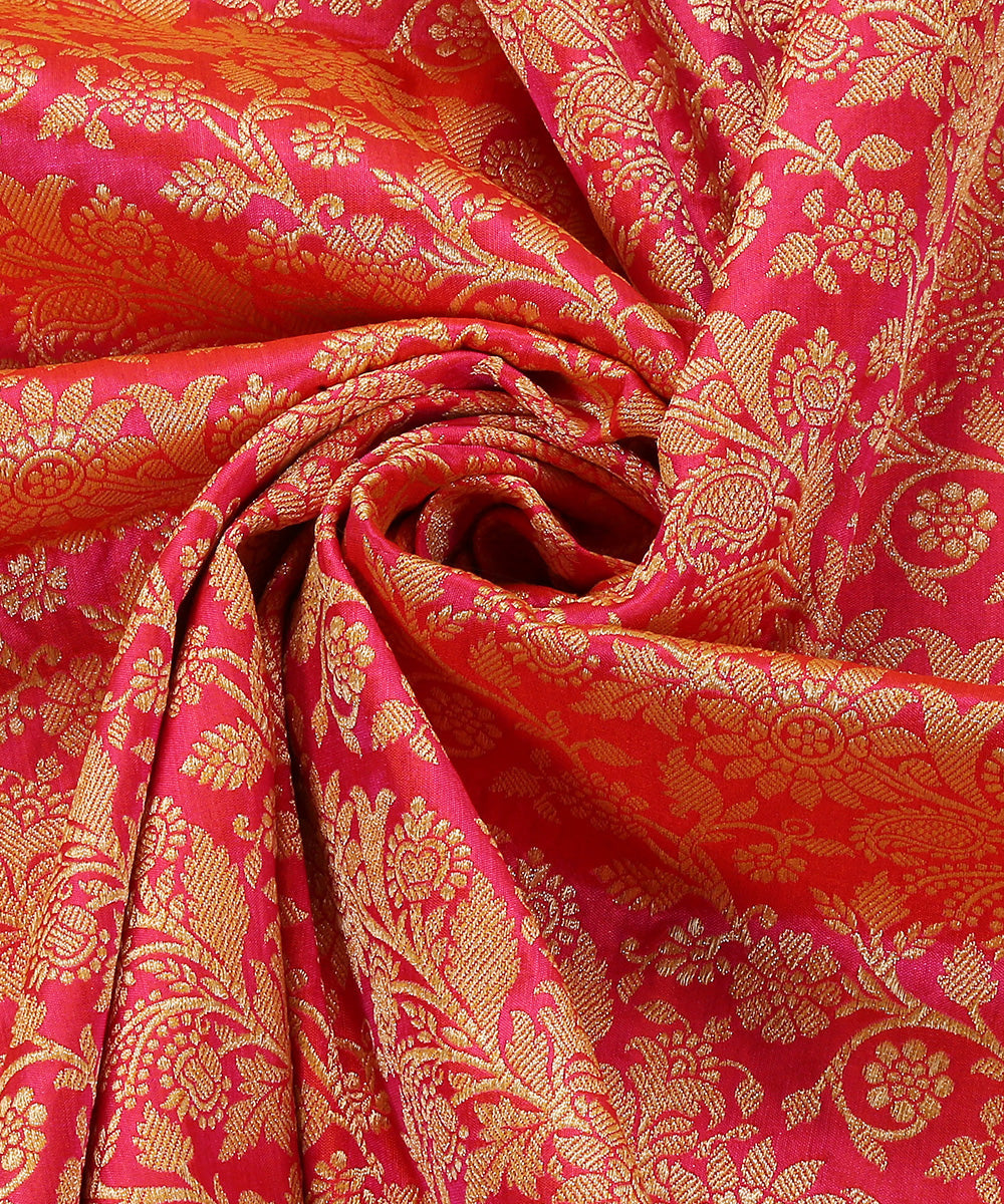 Handloom_Hot_Pink_Double_Shade_Pure_Katan_Silk_Banarasi_Kimkhab_Dupatta_With_Aada_Jaal_WeaverStory_05
