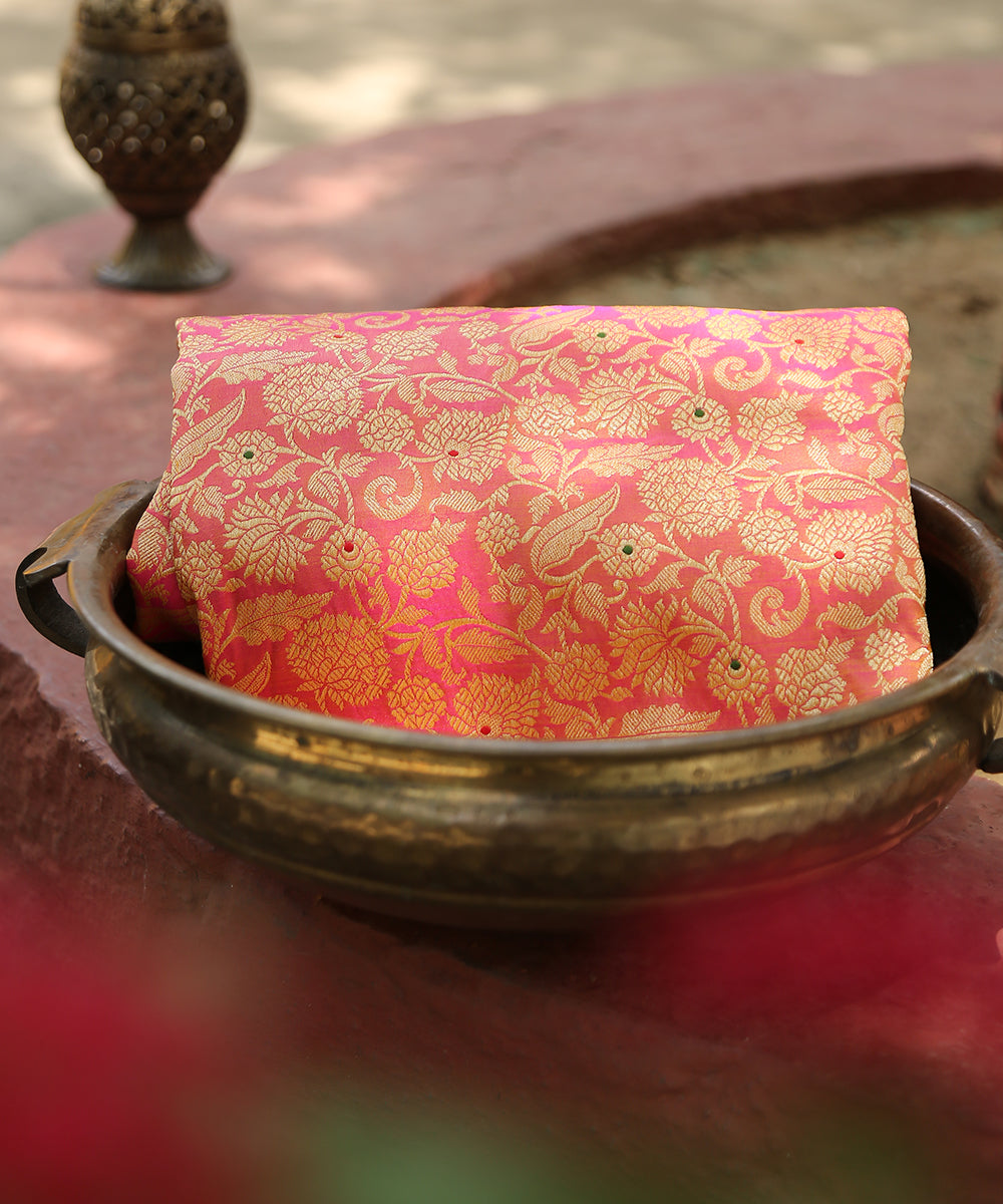 Handloom_Hot_Pink_Double_Shade_Pure_Katan_Silk_Kimkhab_Banarasi_Dupatta_With_Meenakari_WeaverStory_01
