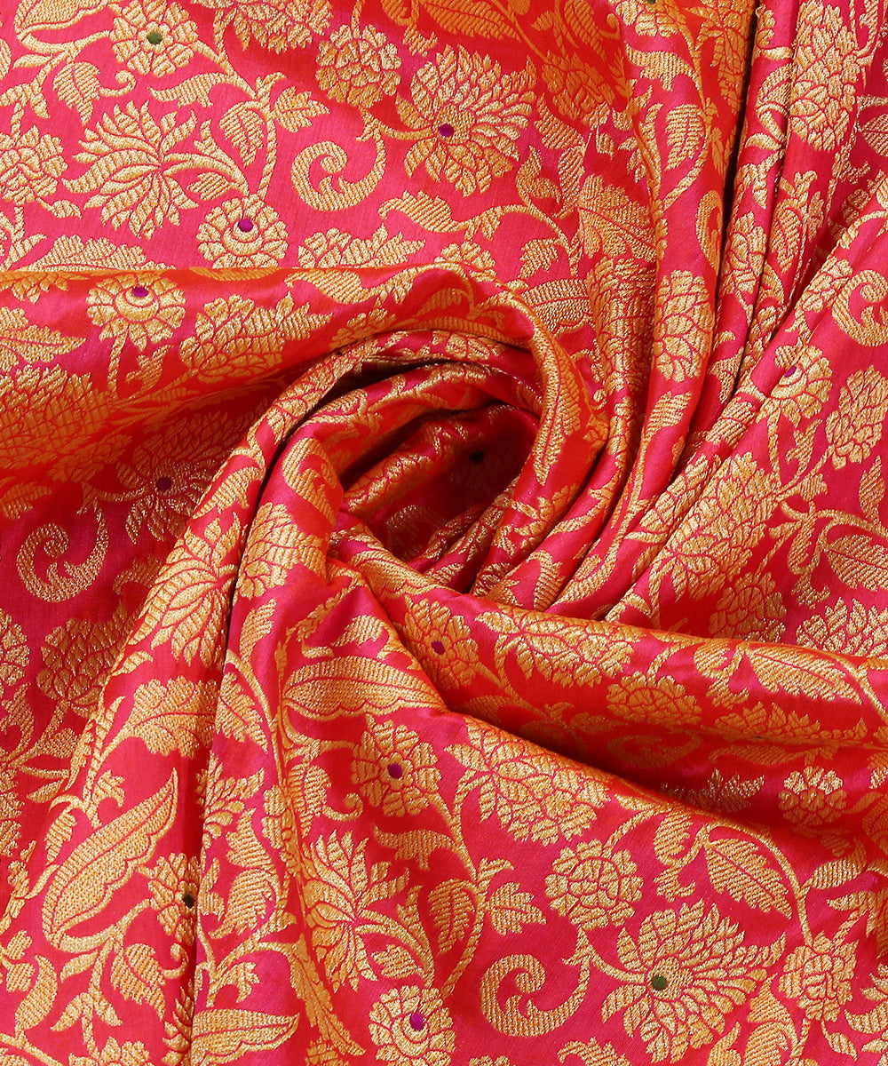 Handloom_Hot_Pink_Double_Shade_Pure_Katan_Silk_Kimkhab_Banarasi_Dupatta_With_Meenakari_WeaverStory_05