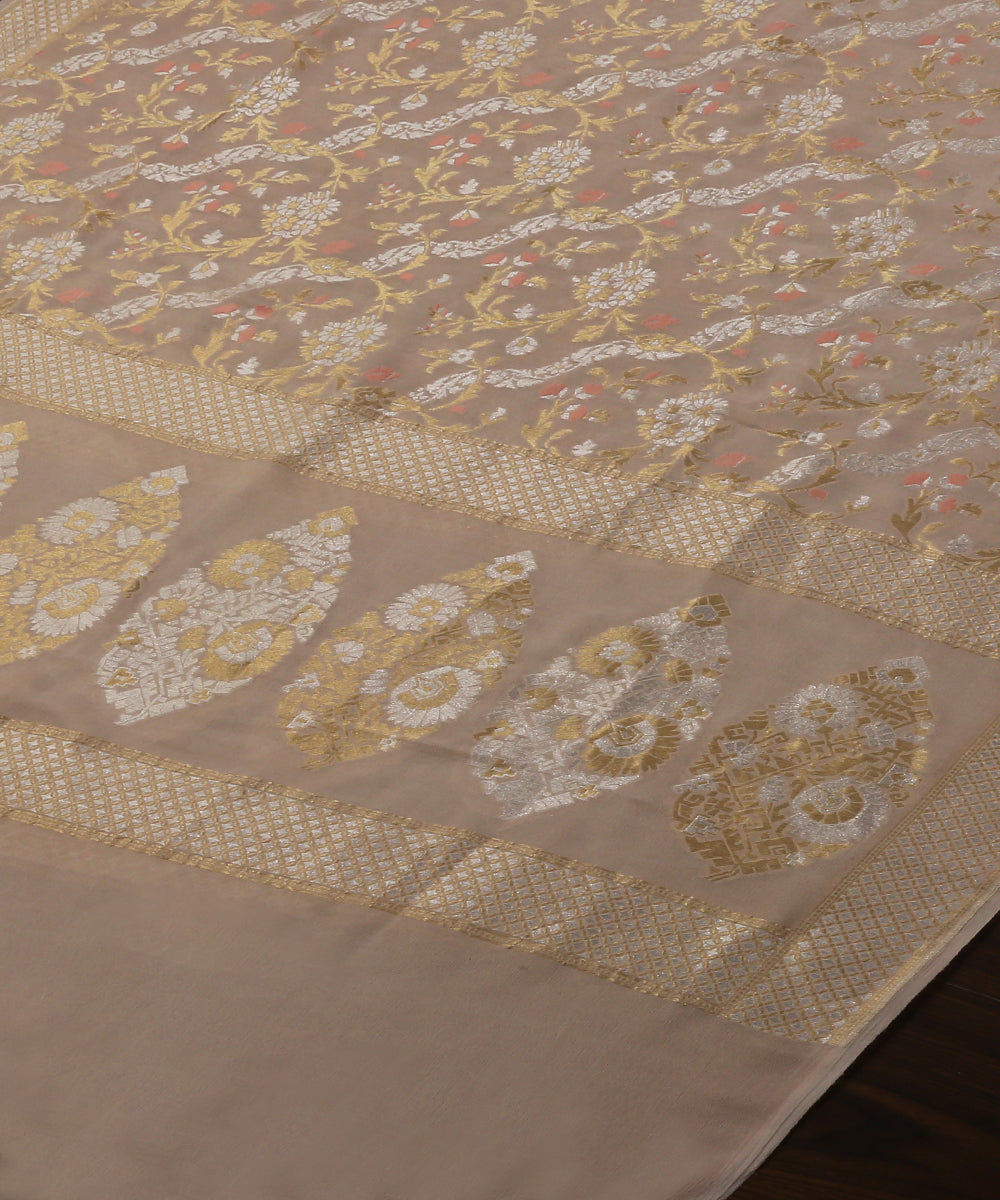 Handloom_Beige_Pure_Georgette_Banarasi_Dupatta_With_Sona_Rupa_Jaal_WeaverStory_03