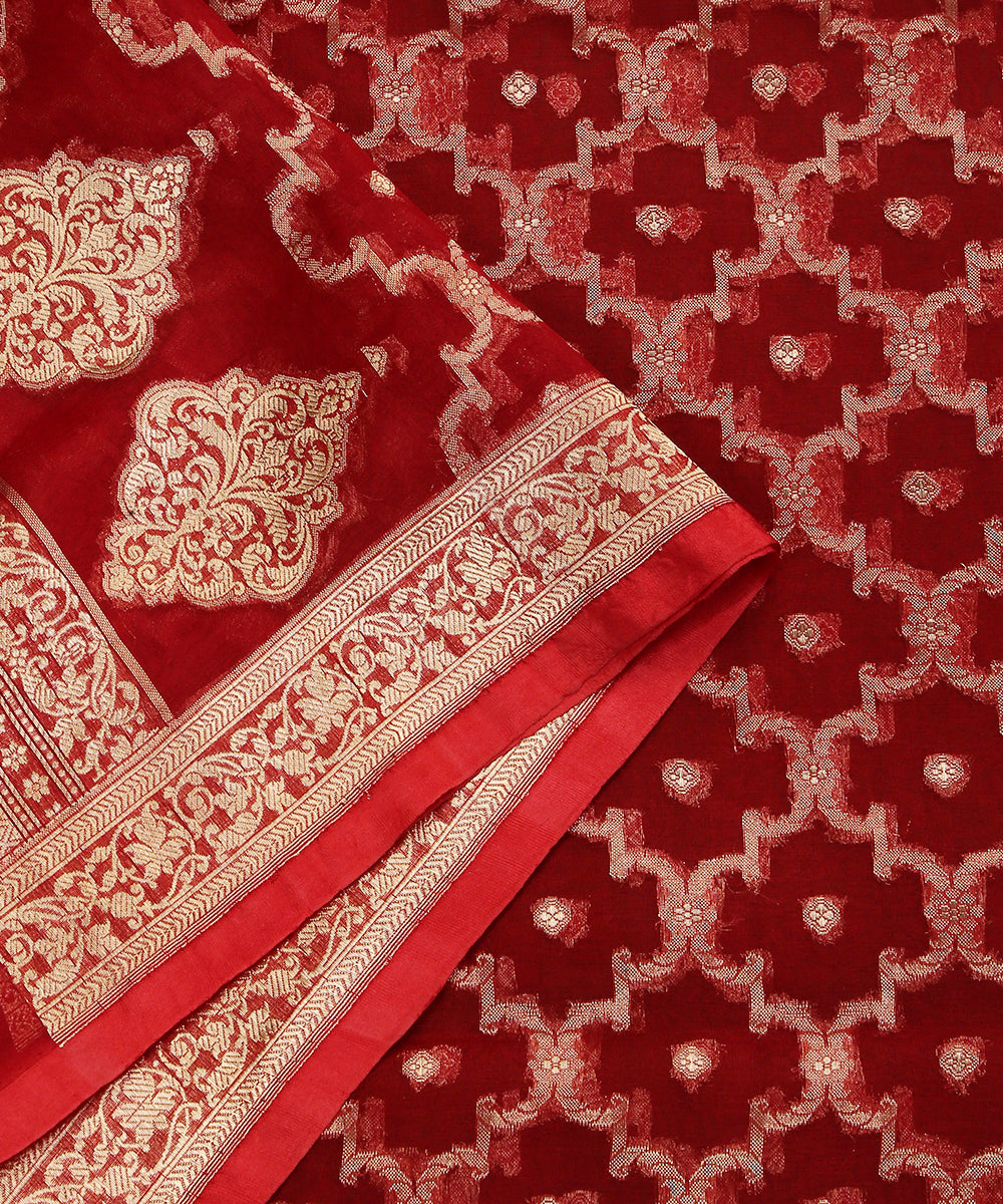 Red_Handloom_Pure_Kora_Silk_Banarasi_Dupatta_With_Cutwork_Jaal_WeaverStory_04