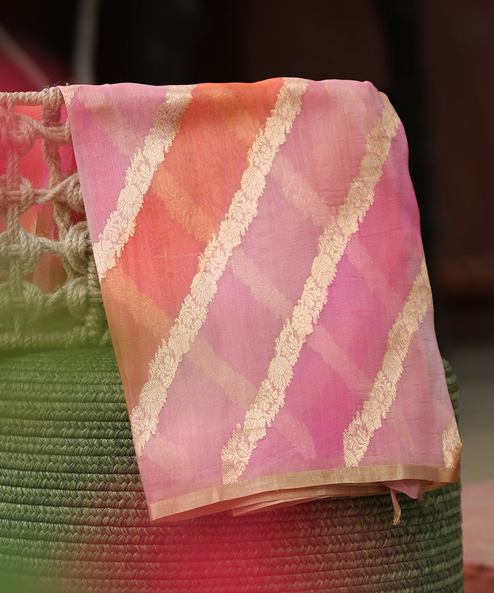 Handloom_Pink_And_Peach_Rangkaat_Pure_Organza_Dupatta_With_All_Over_Jaal_WeaverStory_01