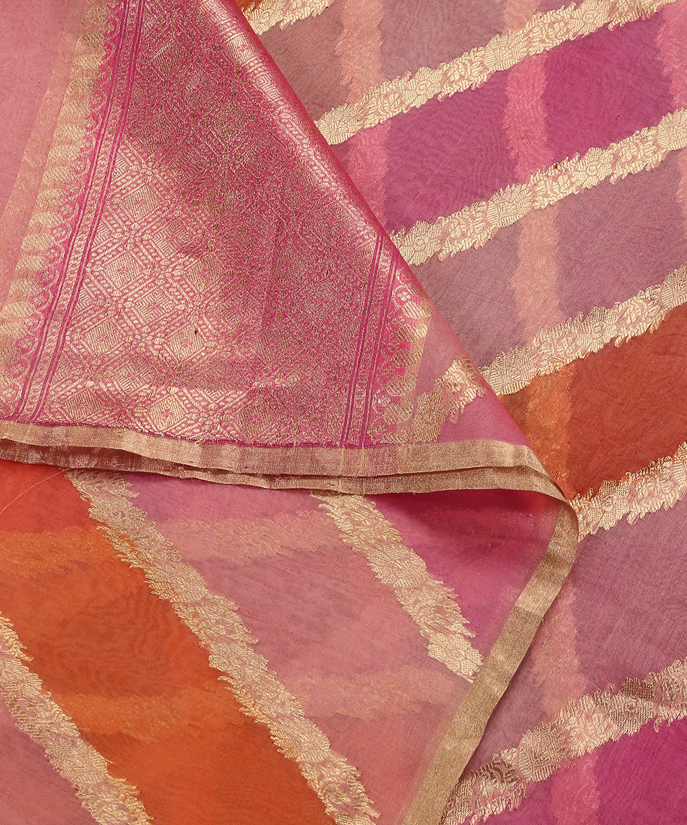 Handloom_Pink_And_Peach_Rangkaat_Pure_Organza_Dupatta_With_All_Over_Jaal_WeaverStory_04