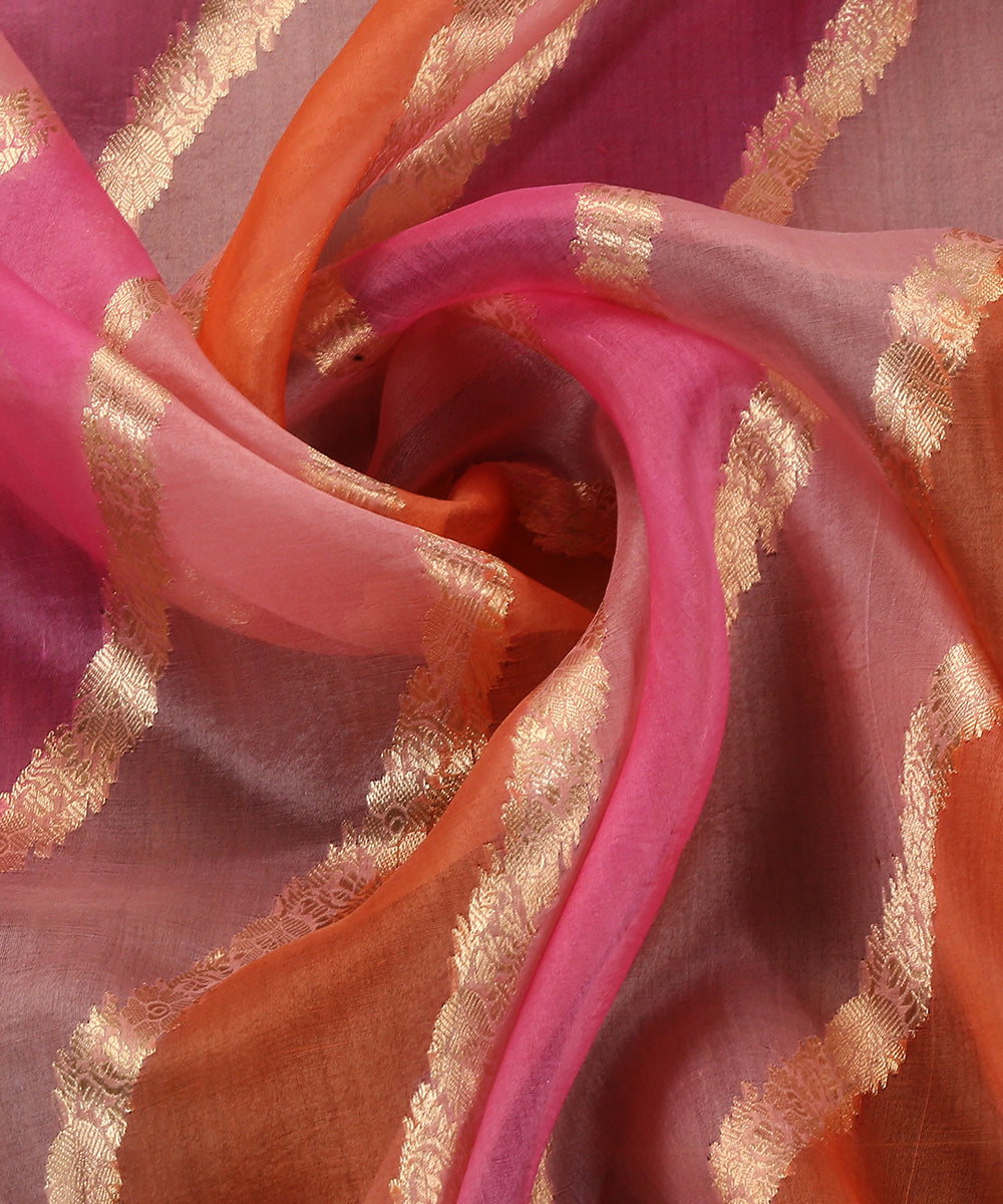 Handloom_Pink_And_Peach_Rangkaat_Pure_Organza_Dupatta_With_All_Over_Jaal_WeaverStory_05