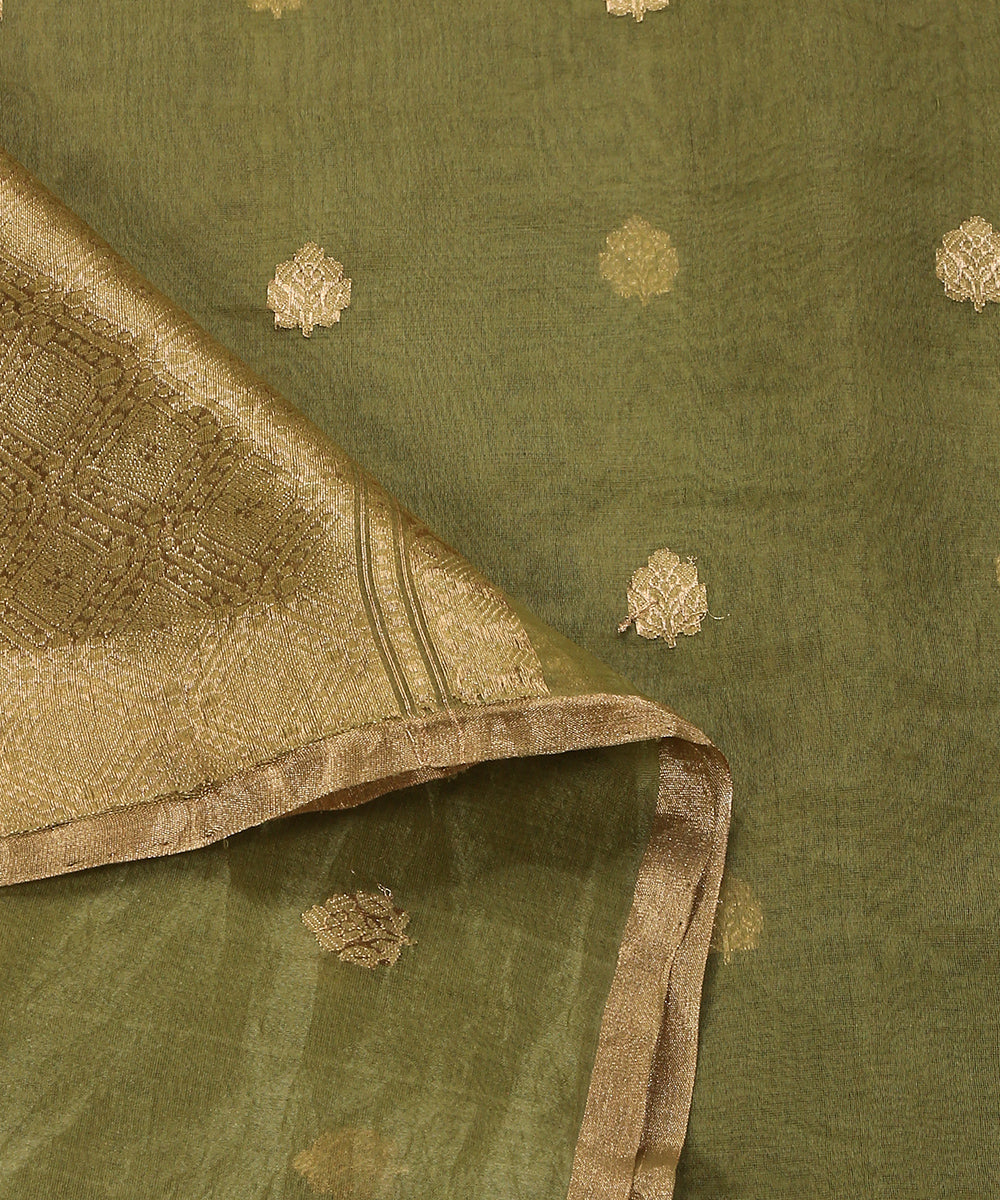 Handloom_Heena_Green_Pure_Organza_Dupatta_With_Booti_And_Border_WeaverStory_04